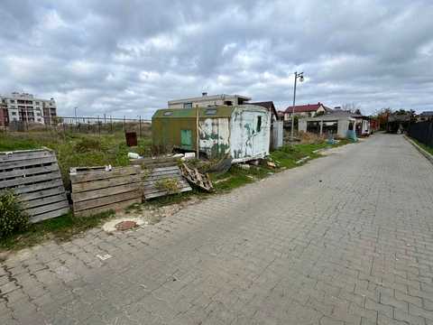 ділянка за адресою Леонідовська, 10