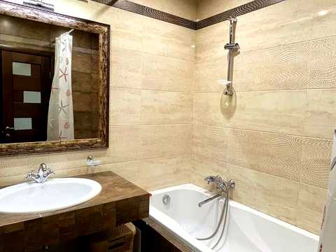 квартира за адресою Феодосійська вул., 3-В