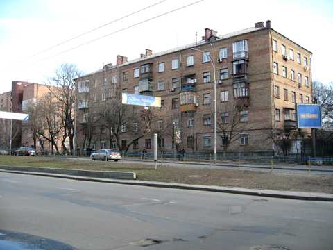 квартира за адресою Генерала Алмазова вул. (Кутузова), 1