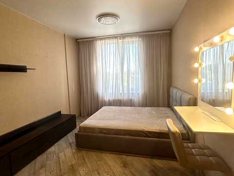 квартира за адресою Академіка Писаржевського вул., 8