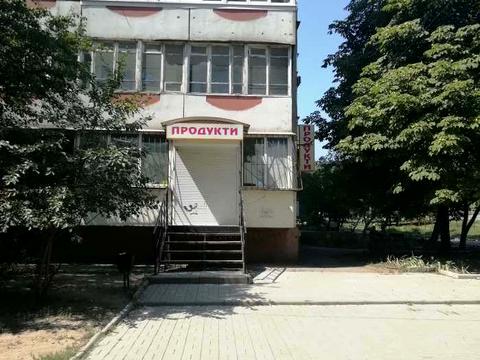 комерційна за адресою  Моторостроителей, 26