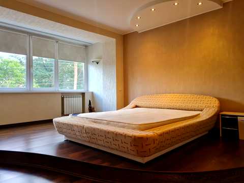 квартира за адресою Українська вул., 65