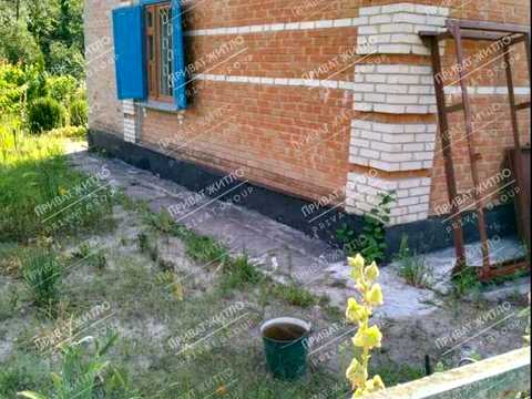 будинок за адресою с. Брунівка, Центральна, 1