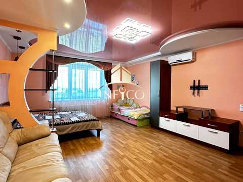 квартира за адресою Академіка Корольова вул., 16/1