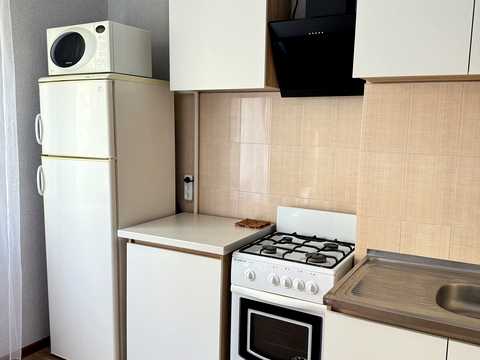 квартира за адресою Євгена Чикаленка вул., 57
