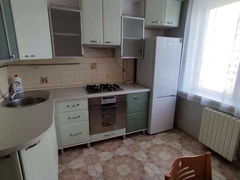 квартира за адресою Добровольців пров., 6