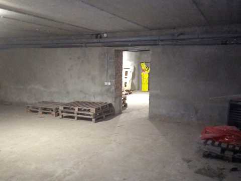 комерційна за адресою Незалежності бульв., 2 к2