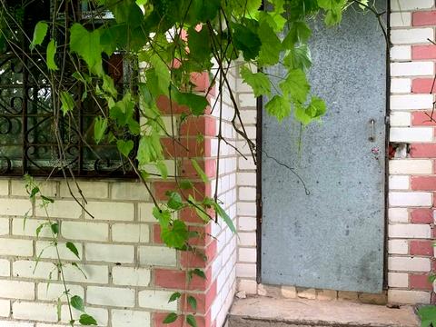 дом по адресу с. Полуботки, с.о. Лесная, 10