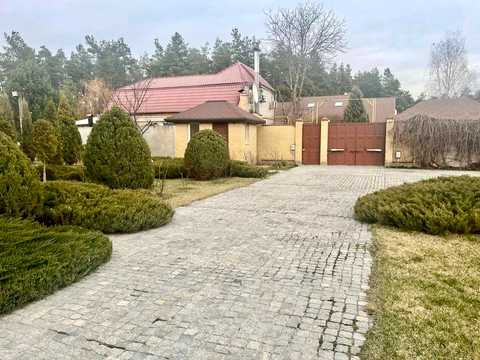 будинок за адресою Садова
