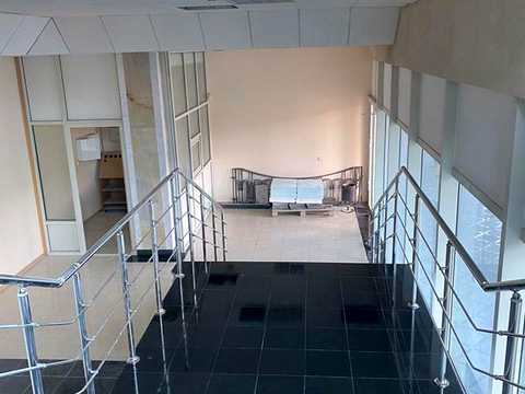комерційна за адресою проспект Л. Українки, 54 А
