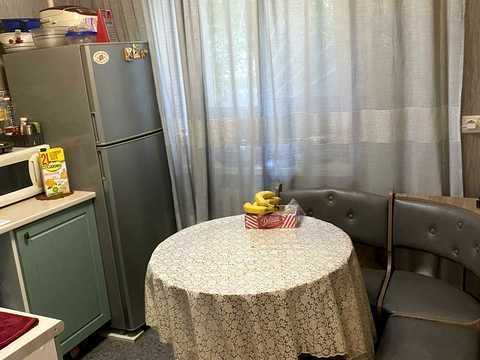 квартира за адресою Космонавтів вул., 5