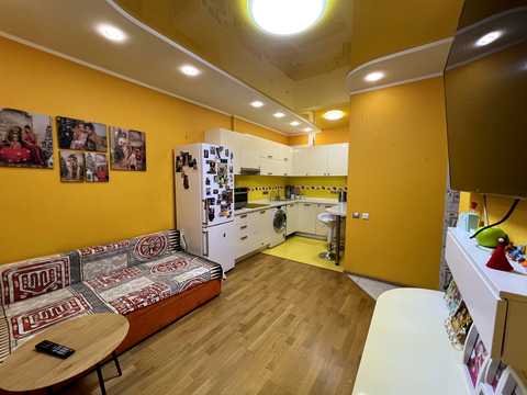 квартира за адресою Регенераторна вул., 4 к13