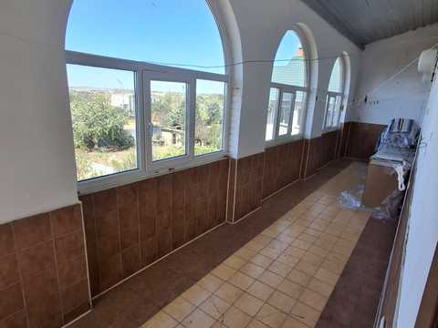 дом по адресу Центральна