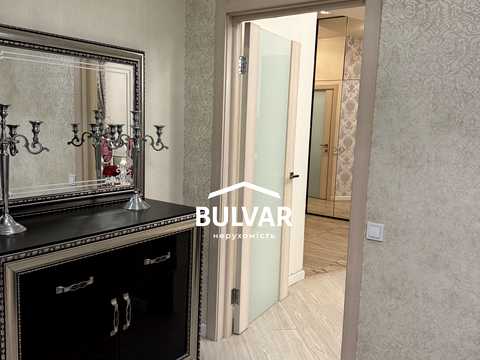 квартира за адресою Науки просп. (Леніна), 45/3 к2