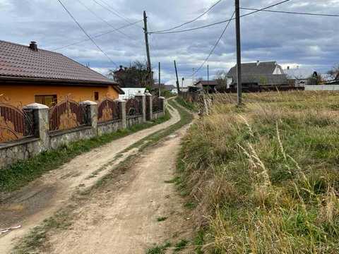 ділянка за адресою Сотенного Довбуша