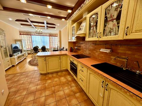 квартира по адресу Королеви Єлизавети ІІ ул. (Глинки), 2