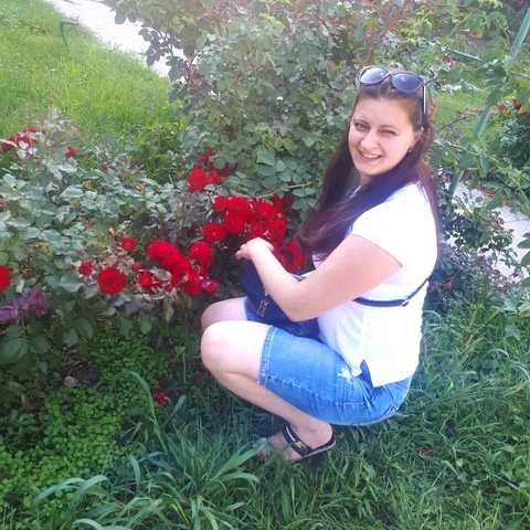 Альона