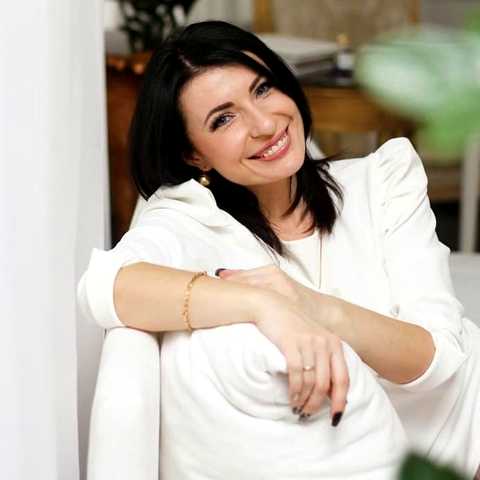 Симко Олена