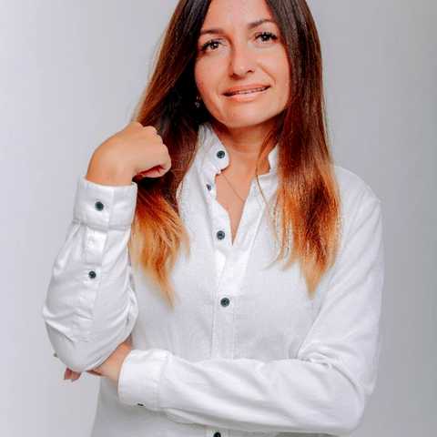 Богдан Олена