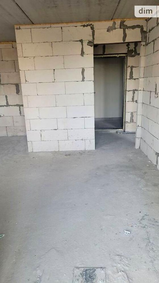 Любецька вулиця, 108