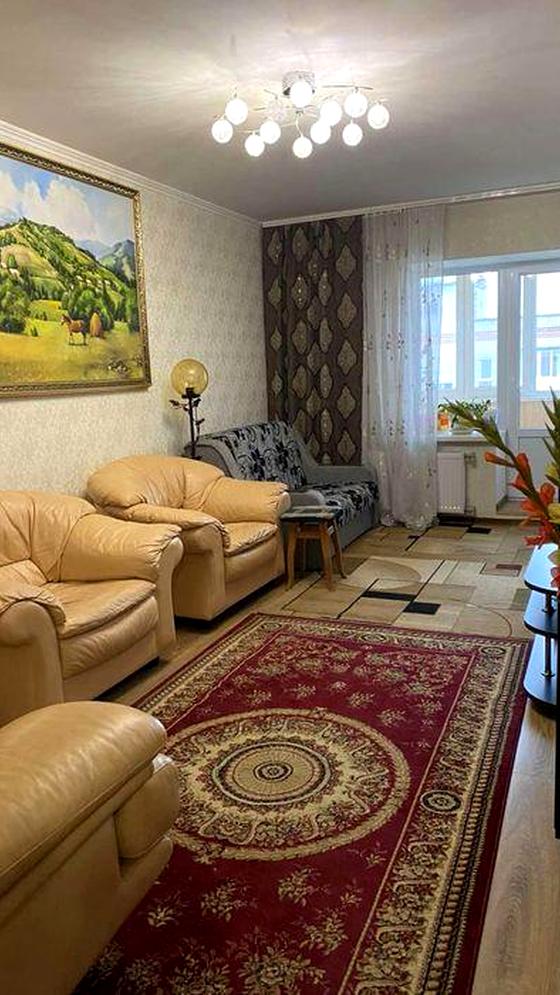Сорочинська вулиця, 53