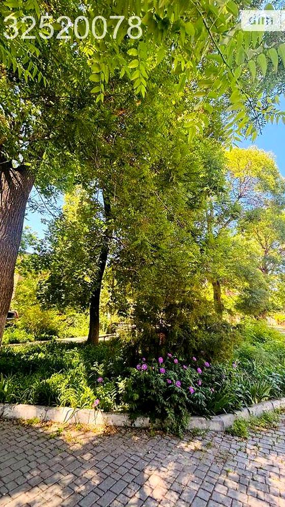 Базарна вулиця, 2