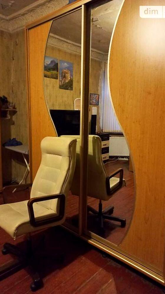 Ніжинська вулиця, 24