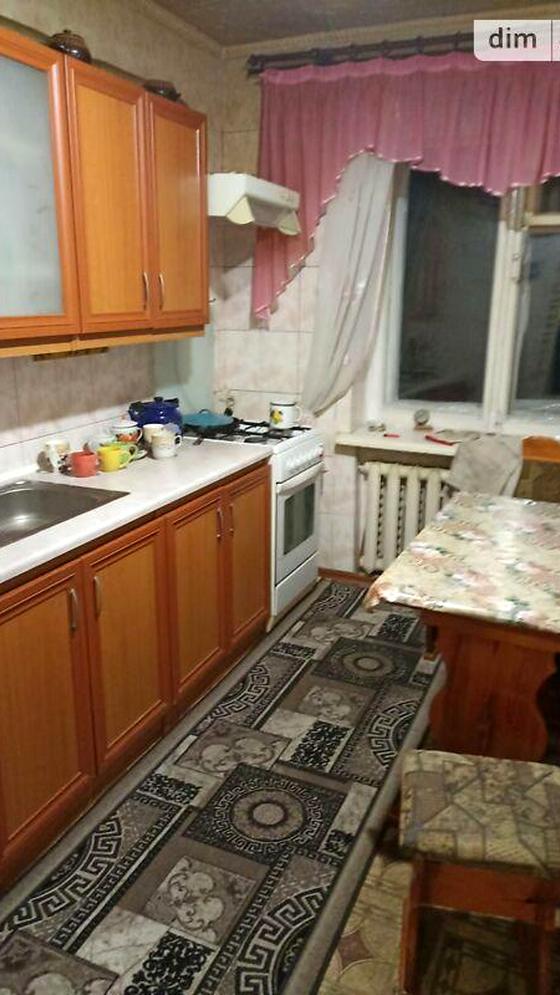 Клубна вулиця