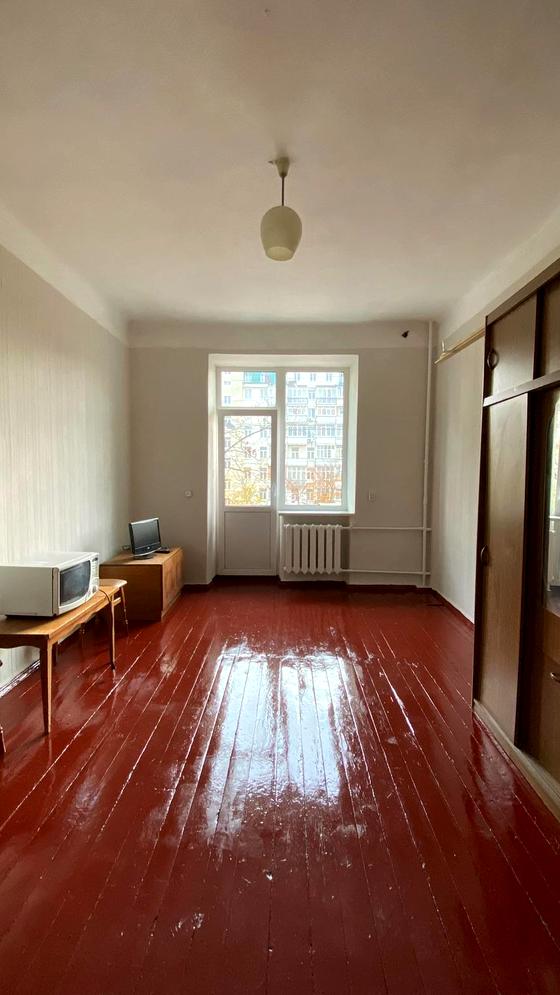 бульвар Ярослава Гашека, 17