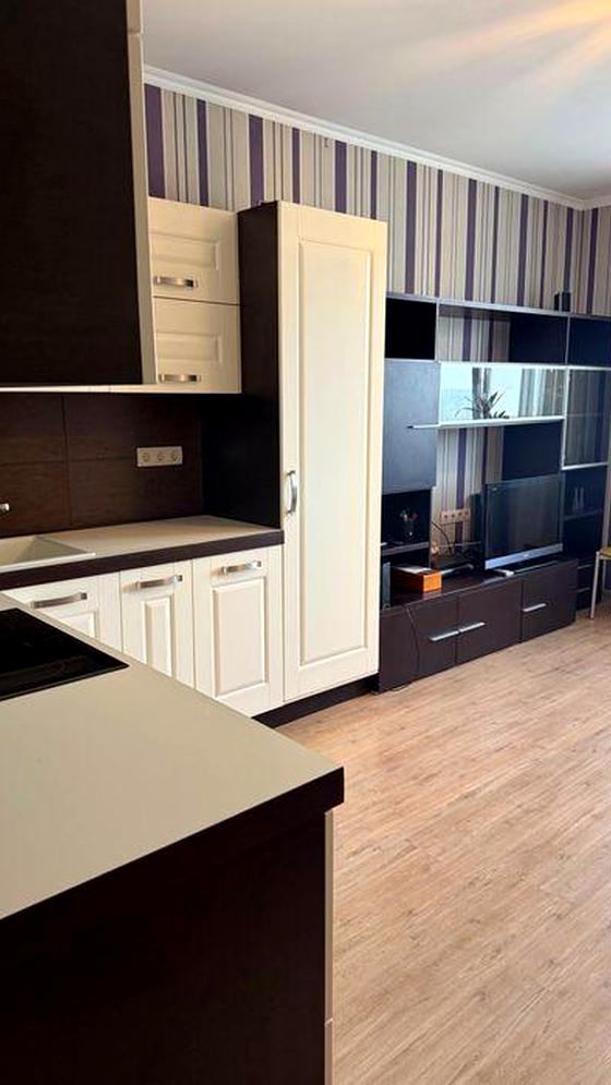 вулиця Юрія Кондратюка, 7