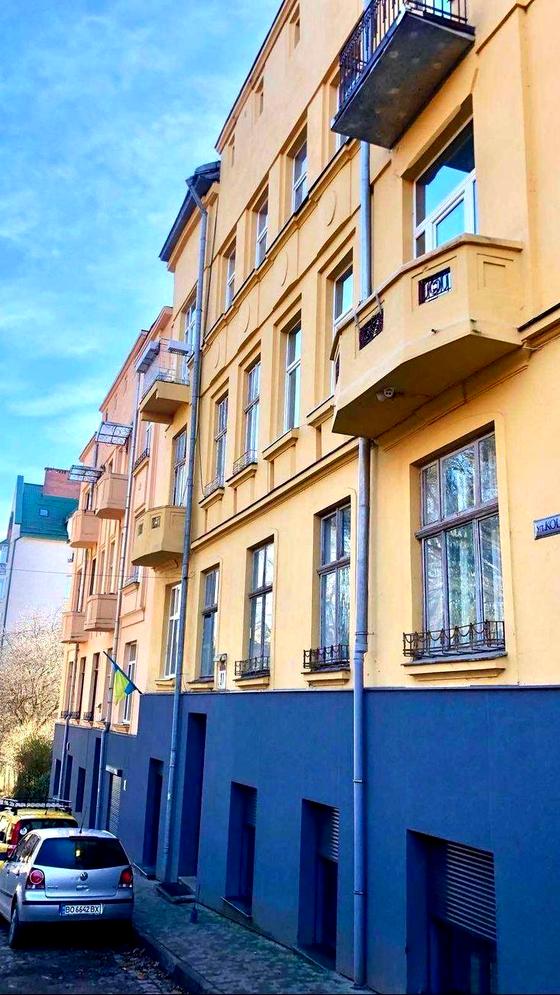 вулиця Михайла Коцюбинського, 27