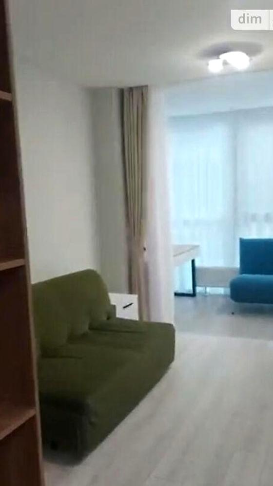 Прорізна вулиця, 15