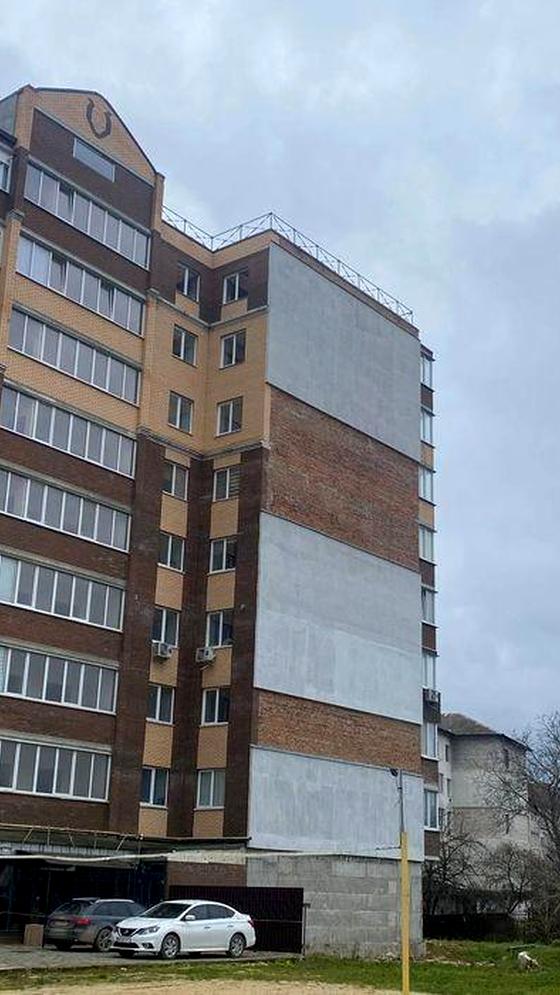 Залізнична вулиця, 35