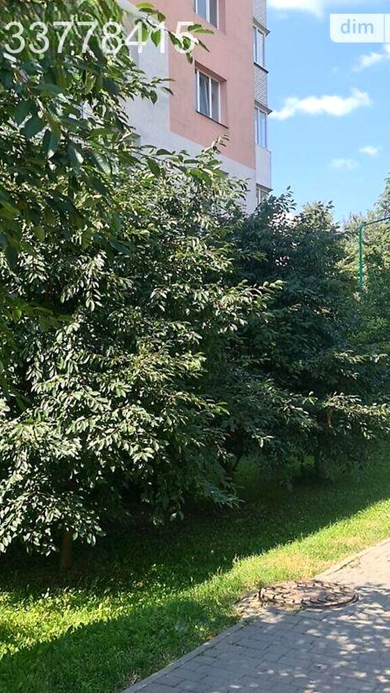 вулиця Академіка Ющенка, 5