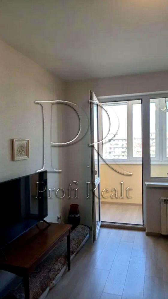 проспект Павла Тичини, 14-А