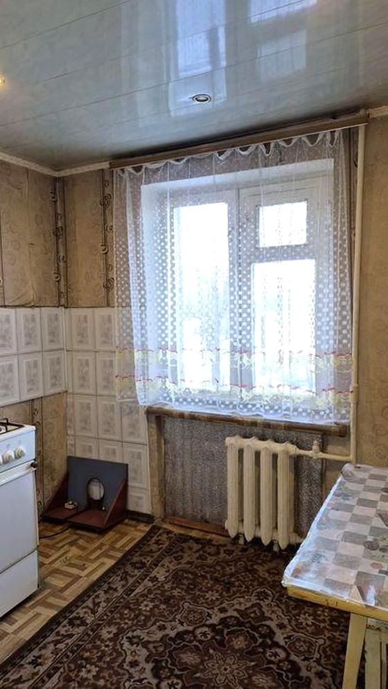 Промениста вулиця, 4