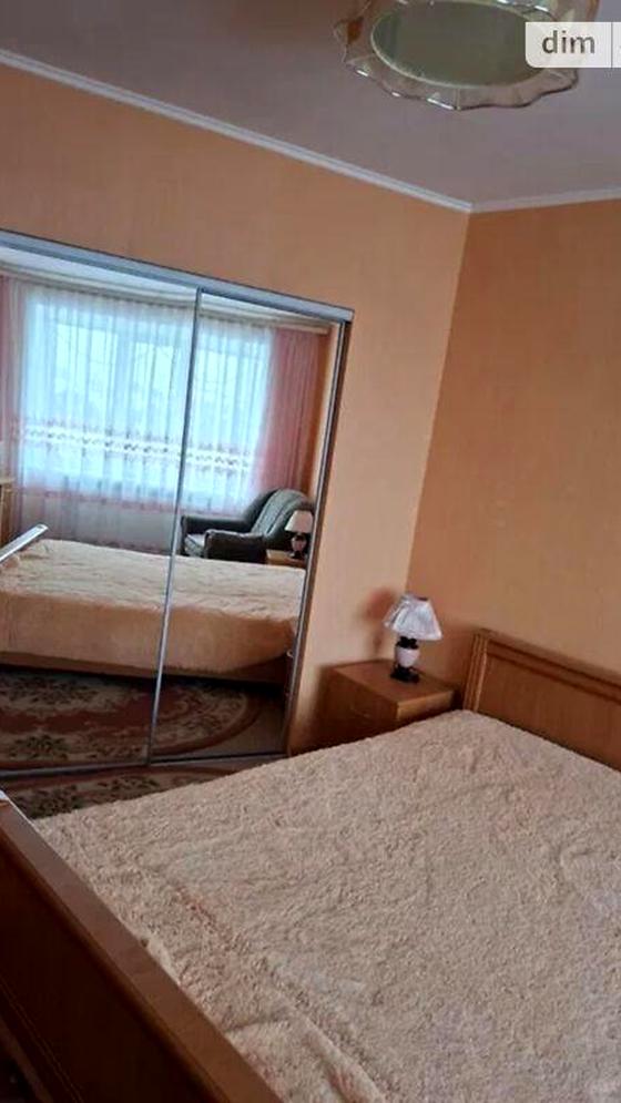 вулиця Незалежності, 7