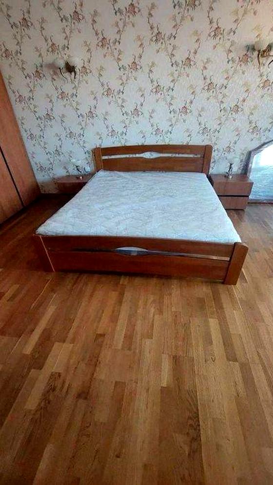 Виконкомівська вулиця, 7