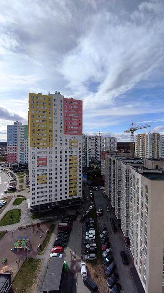 вулиця Василя Симоненка, 111