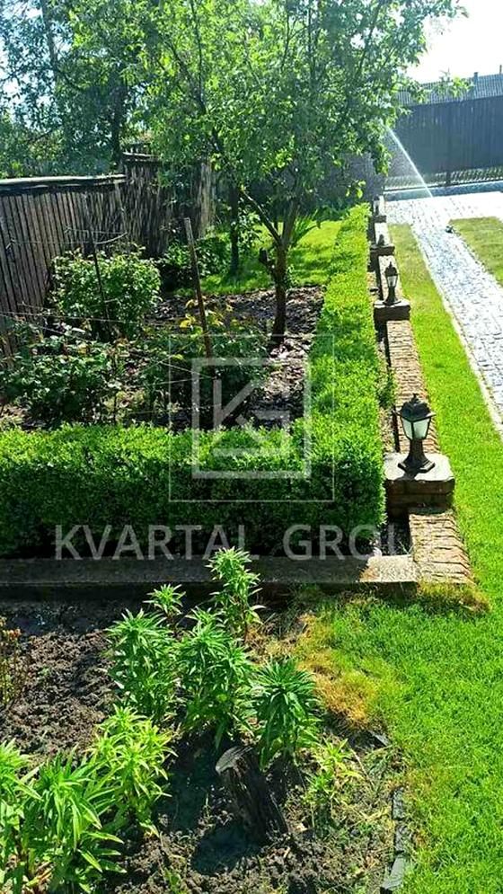 вулиця Героїв Крут, 12