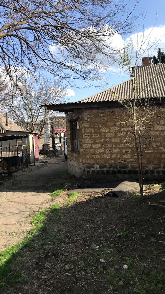 Каштанова вулиця, 25