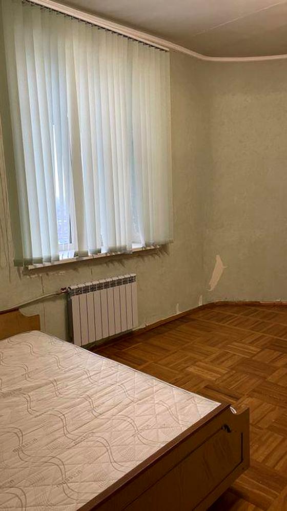 Слов’янська вулиця, 10