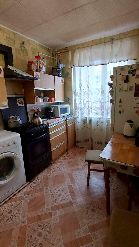 Київська вулиця, 1