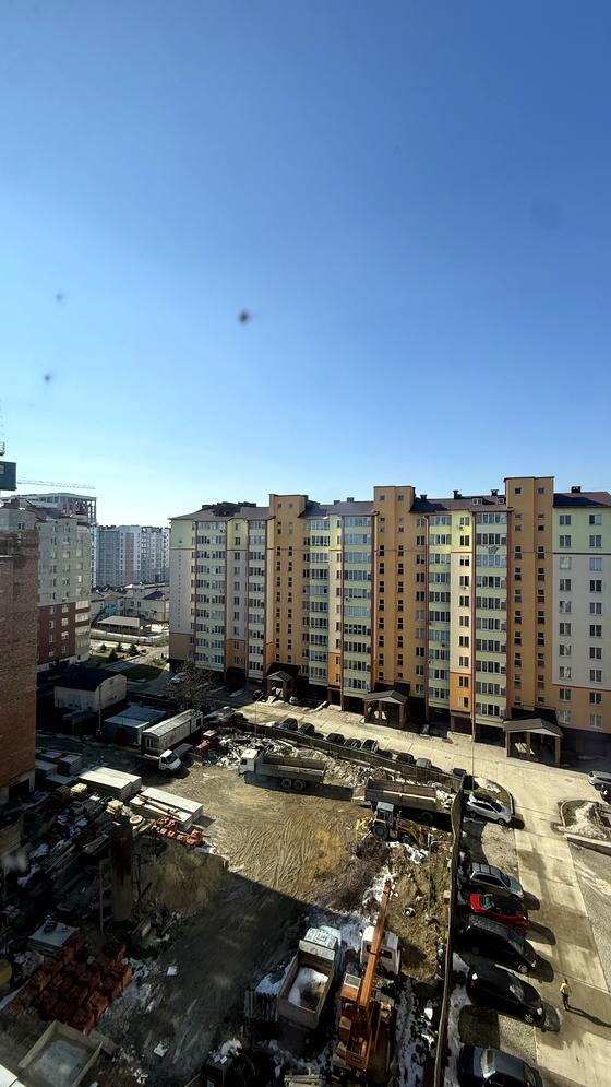 вулиця Романа Вірастюка, 3