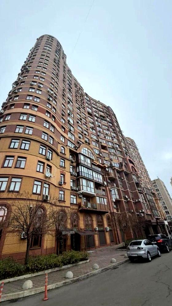 вулиця Євгена Коновальця, 36-В