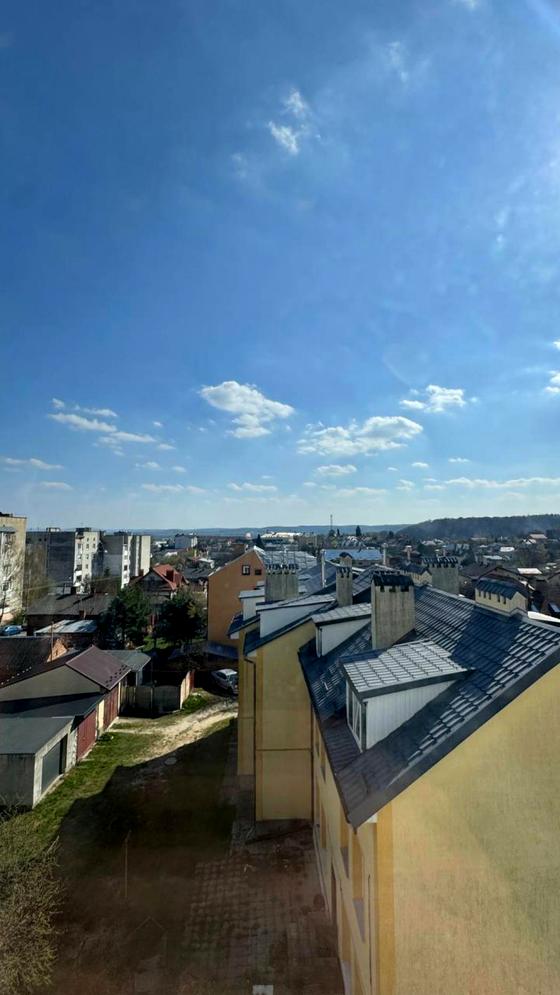 вулиця Винна Гора, Будинок