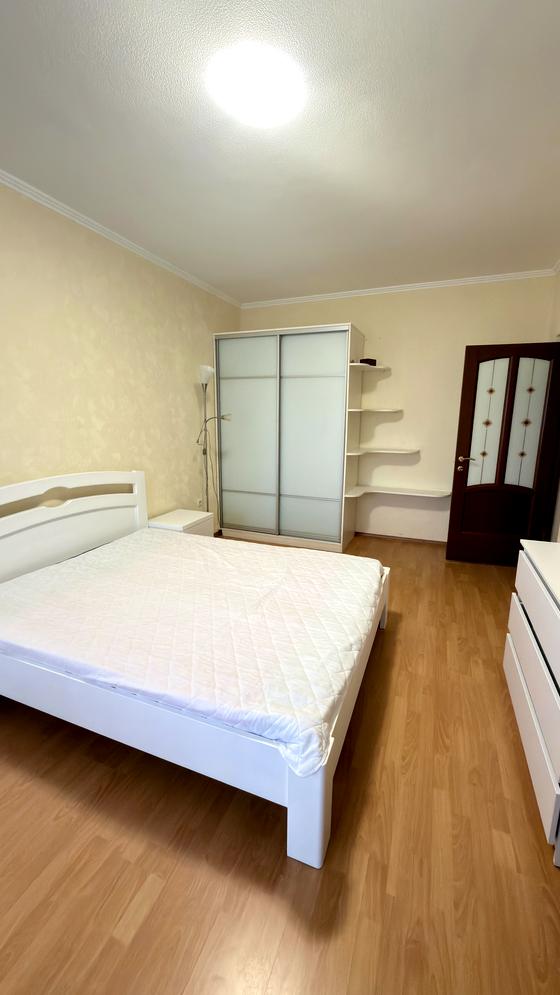 Голосіївський проспект, 27