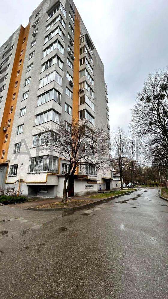Святошинська вулиця, 35-А