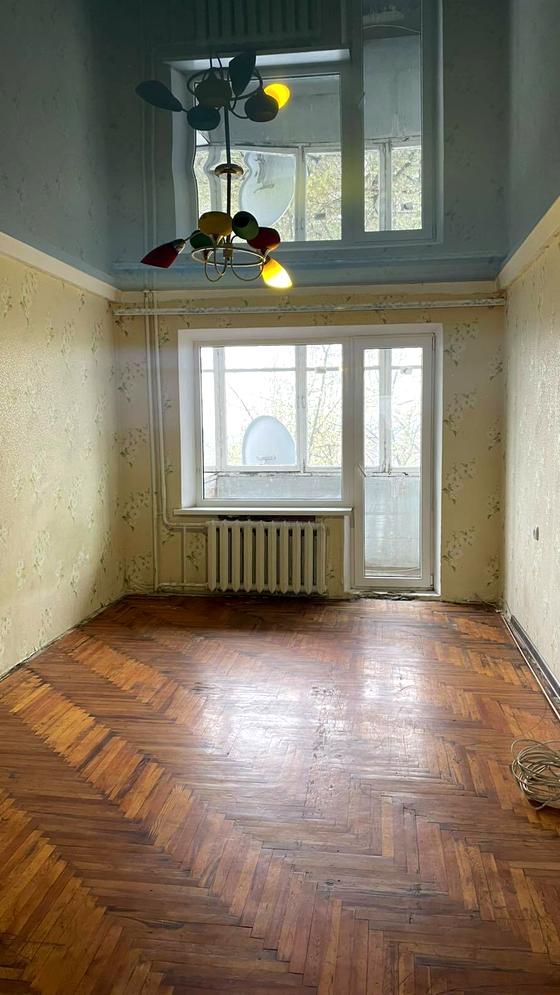 вулиця Василя Сергієнка, 8