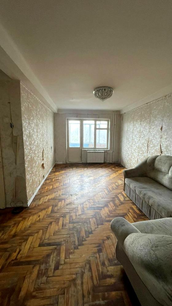 вулиця Василя Сергієнка, 8